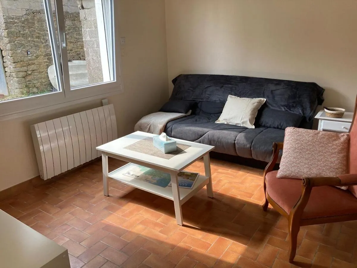 An Distro Pesketa Villa Penmarcʼh 0*,